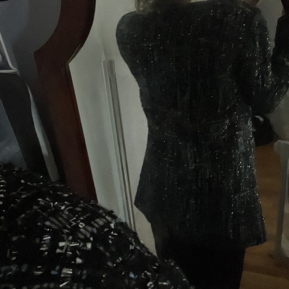 Tweed Coat With Subtle Sequin - image 2